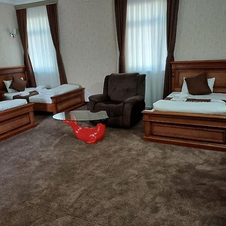 Maximum Hotel Navoi Eksteriør bilde